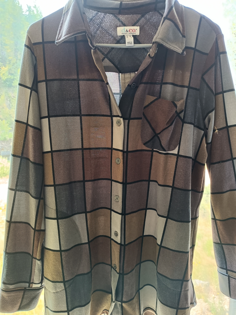 D&CO Grid-Pattern Button Front Shirt Jacket in Brown and Tan